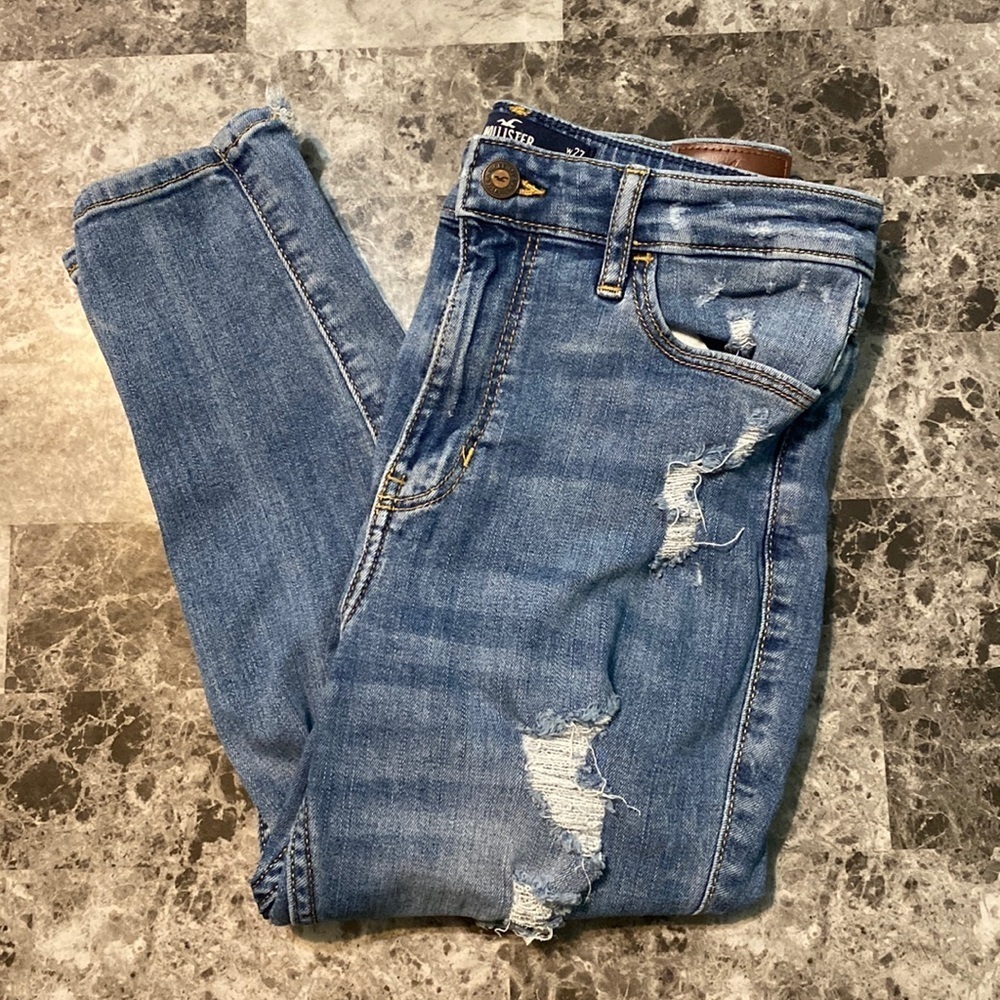 Hollister Ripped High-Rise Skinny Jeans - Size 5S